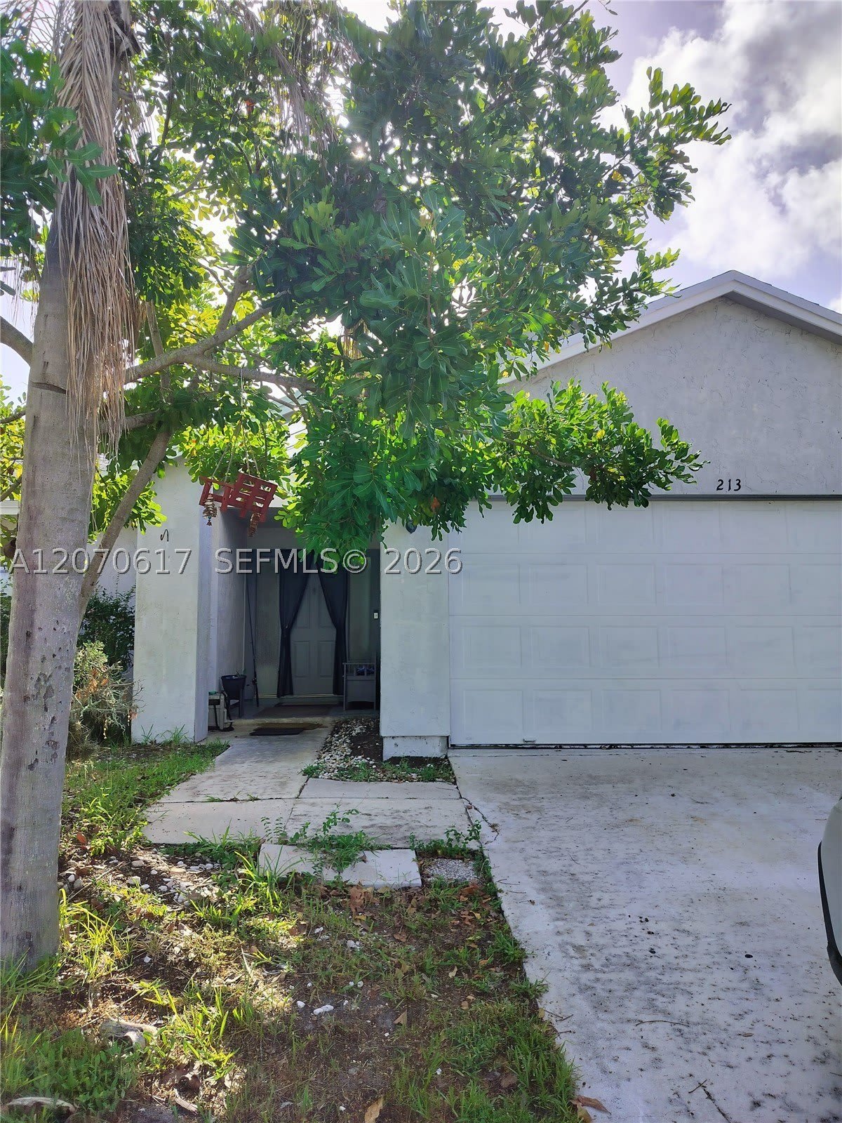 213 Woodbridge Dr – photo 1