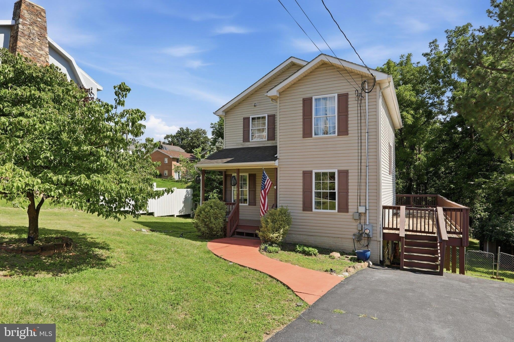 19 FAIRVIEW Avenue – photo 4