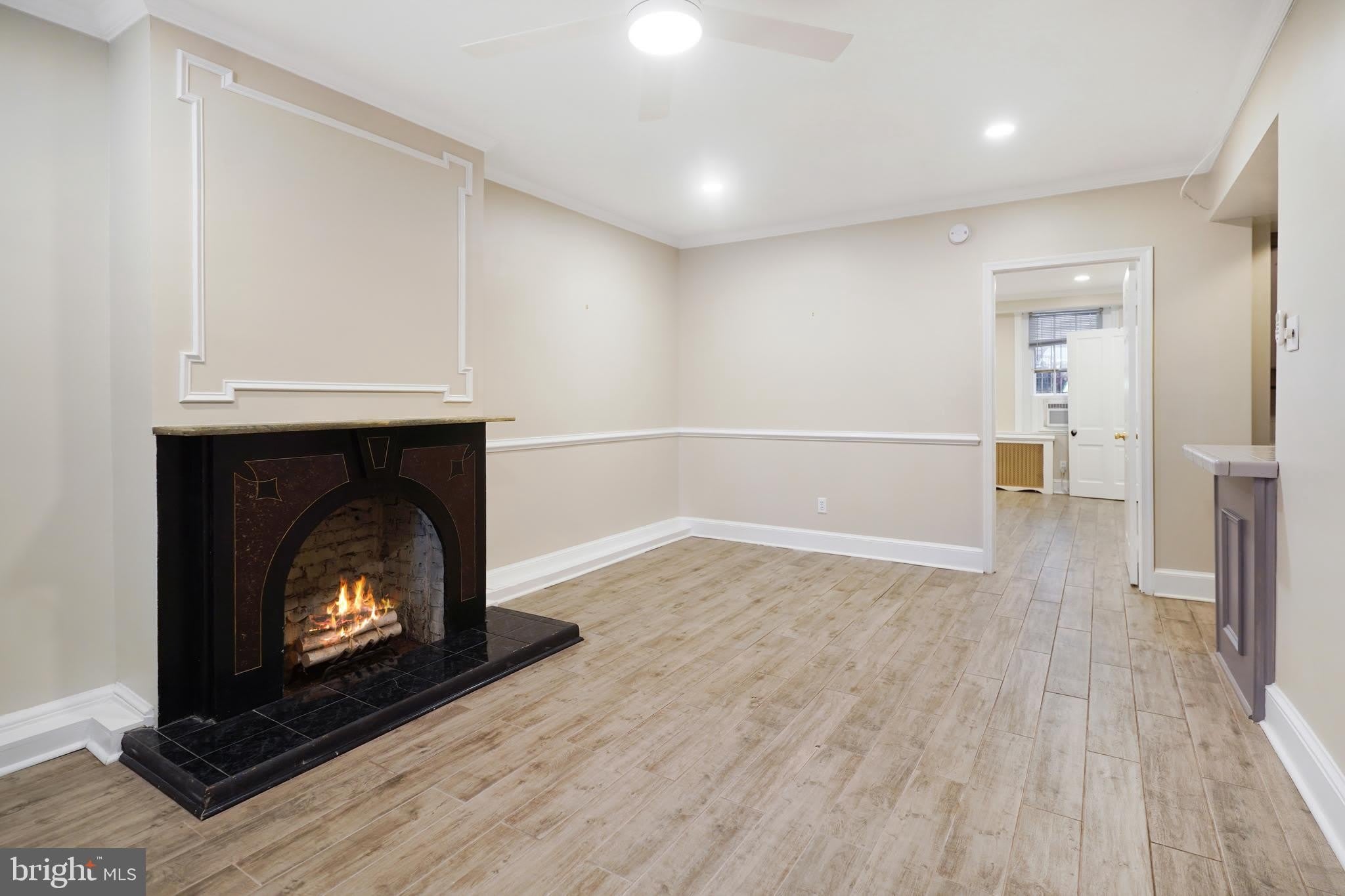 405 CONSTITUTION Avenue NE – photo 5
