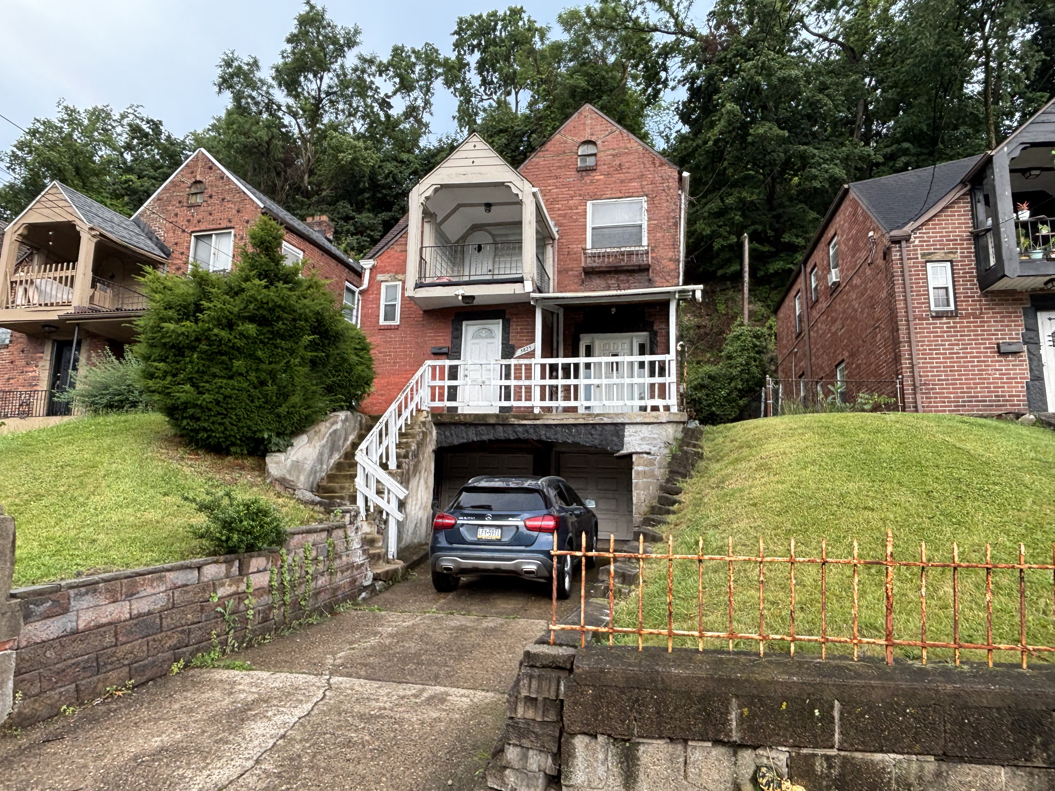 3825 Beechwood Blvd – photo 1