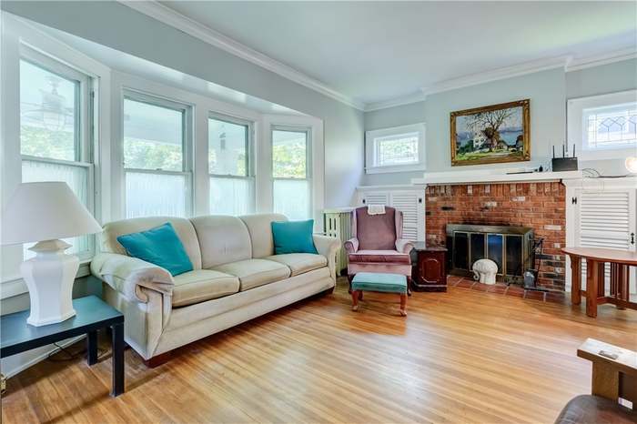 144 Deerfield Dr – photo 4