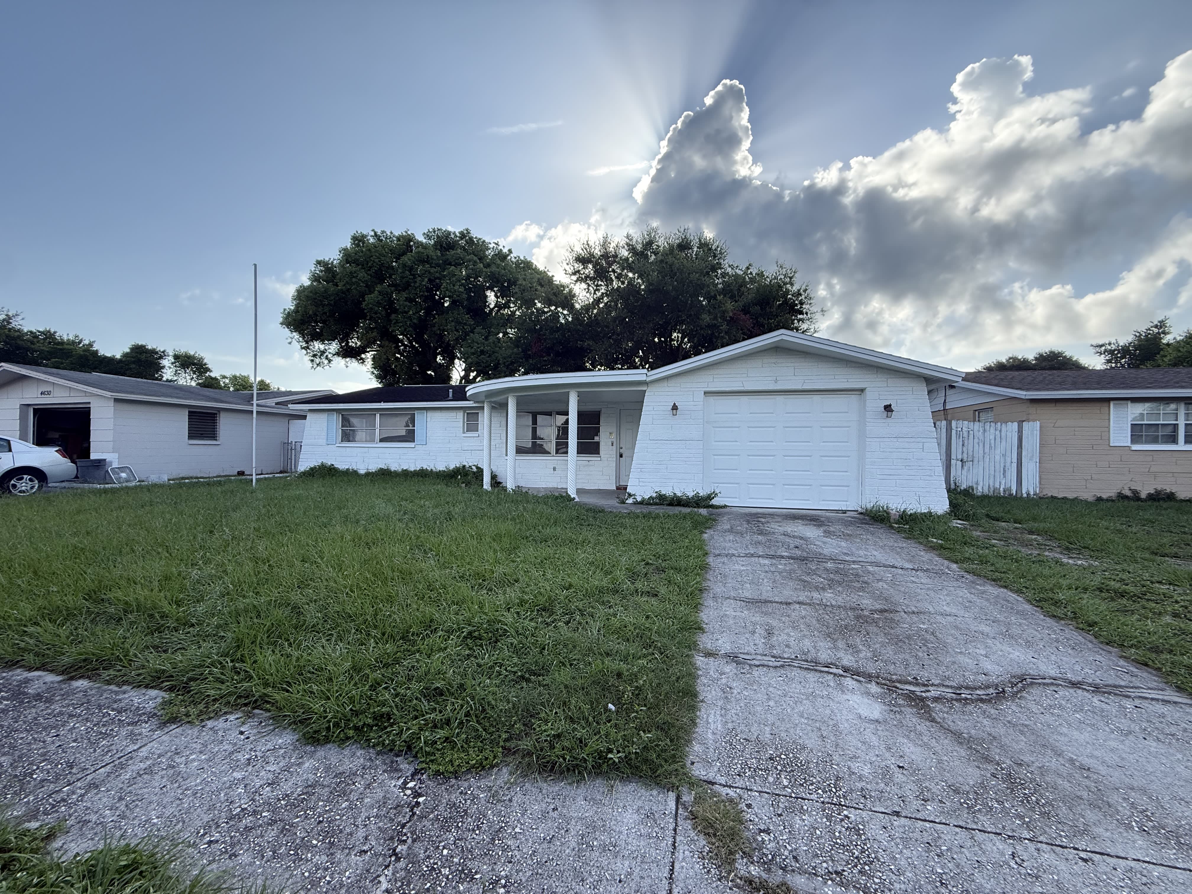 4624 Durney St – photo 1