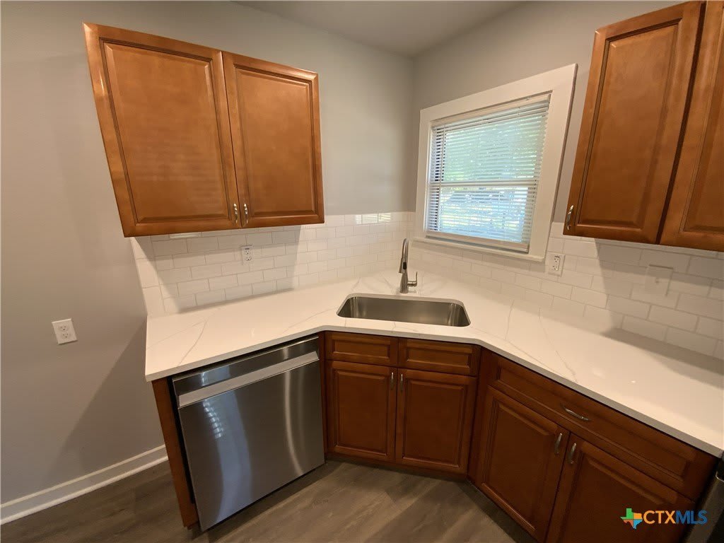 809 E 12th Avenue – photo 2