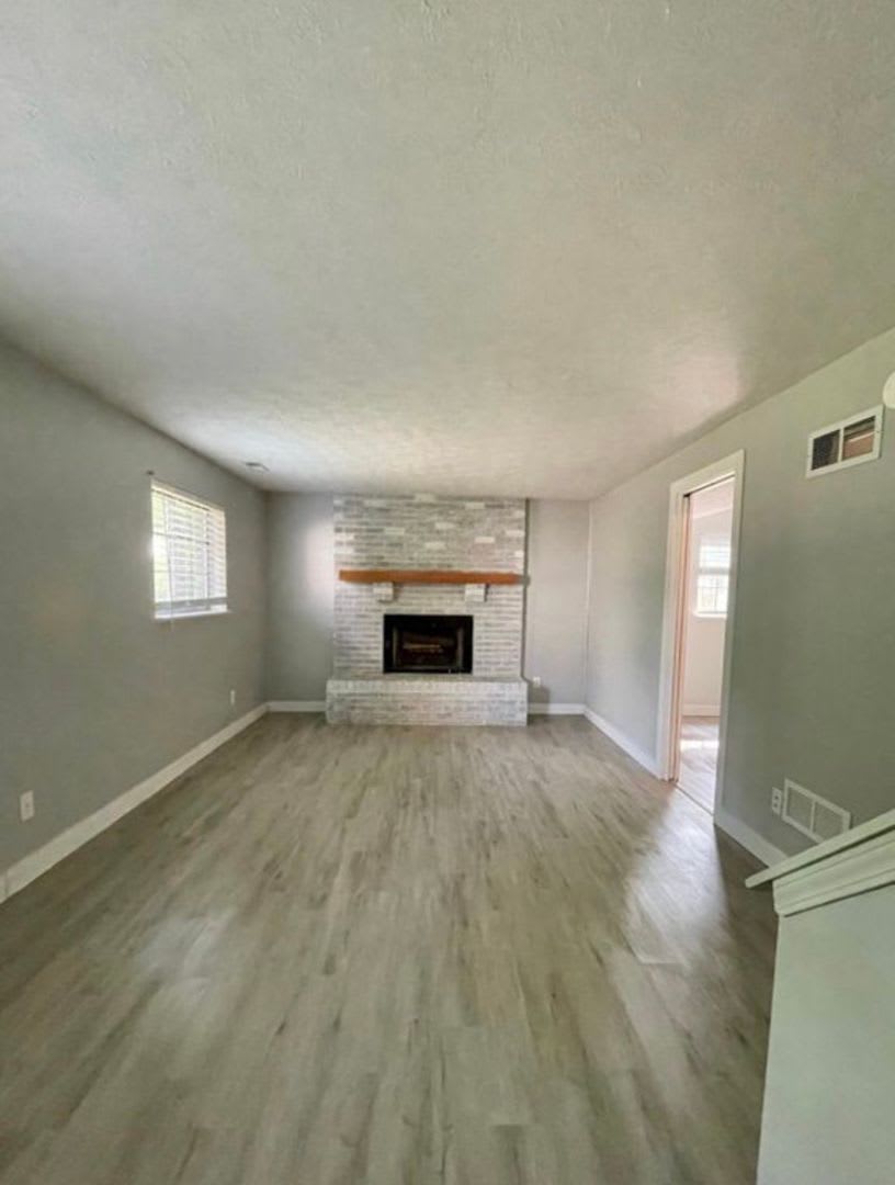 Charming Tri-Level Home with Fenced Backyard in West Lafayette – photo 4