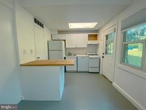 32 S Monroe Road – photo 4