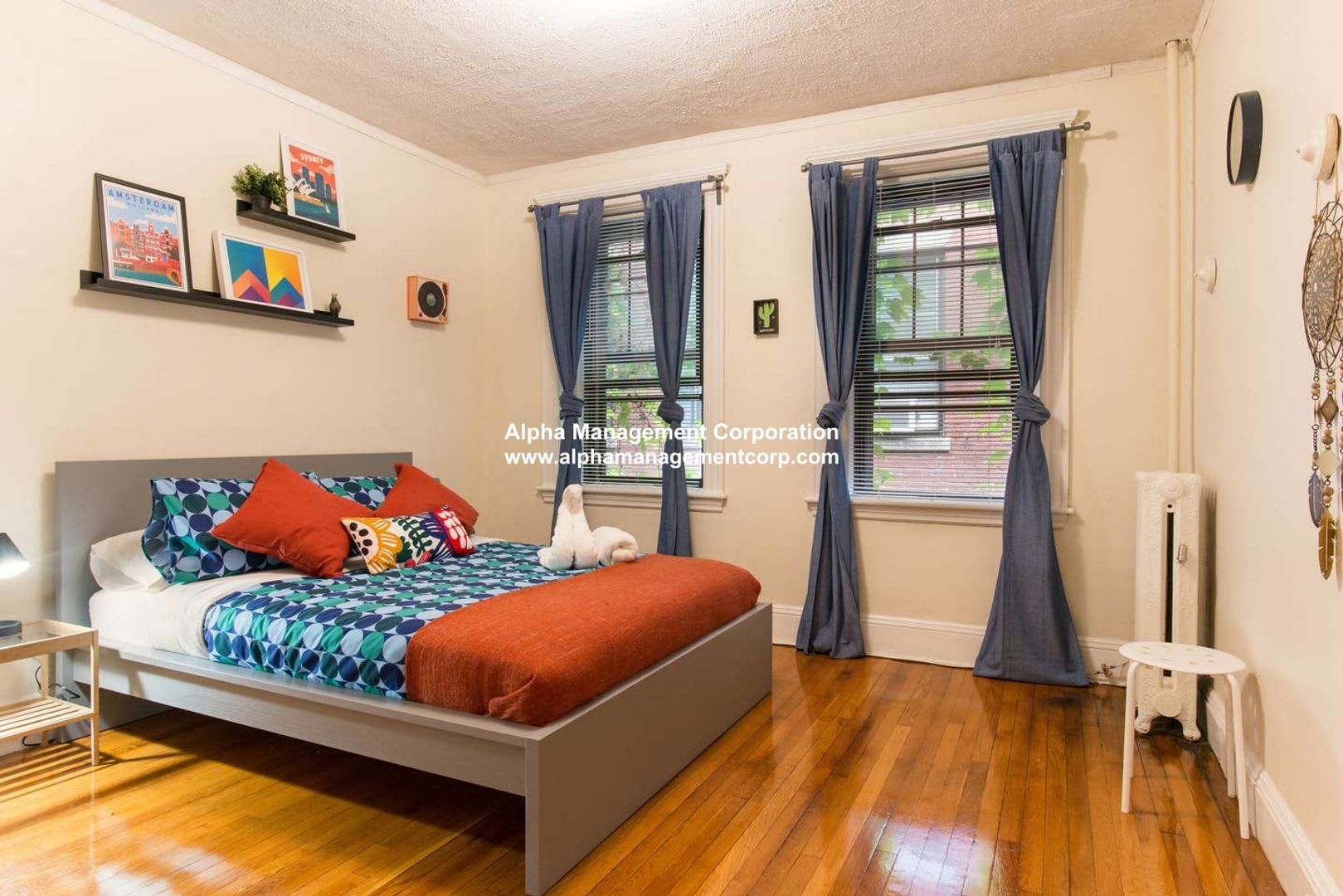 Amazing Coolidge Corner Apt right by T, Shopping, Nightlife and Restaurants. Quick commute to BU! – photo 3