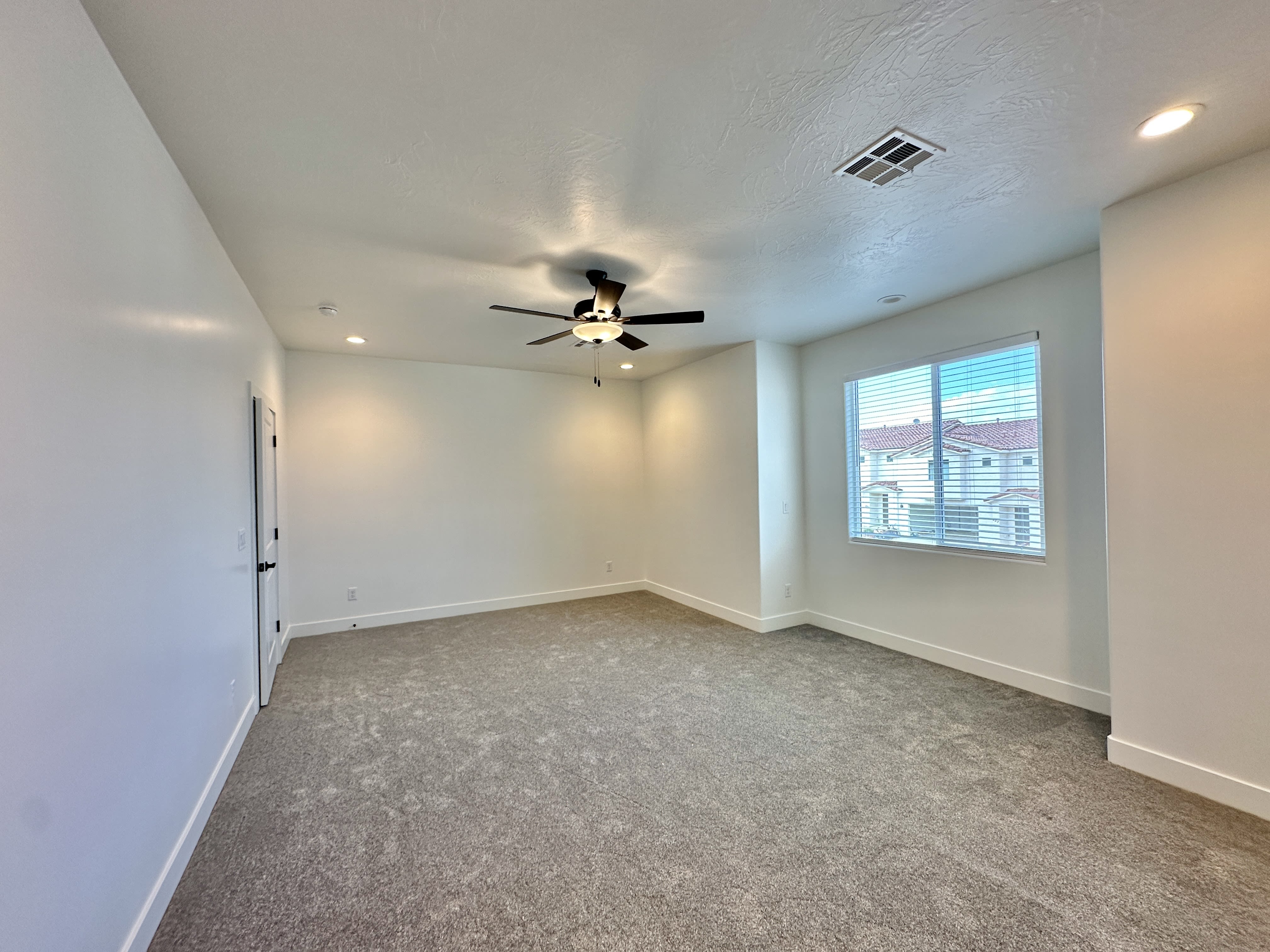 236 N 2480 W – photo 5