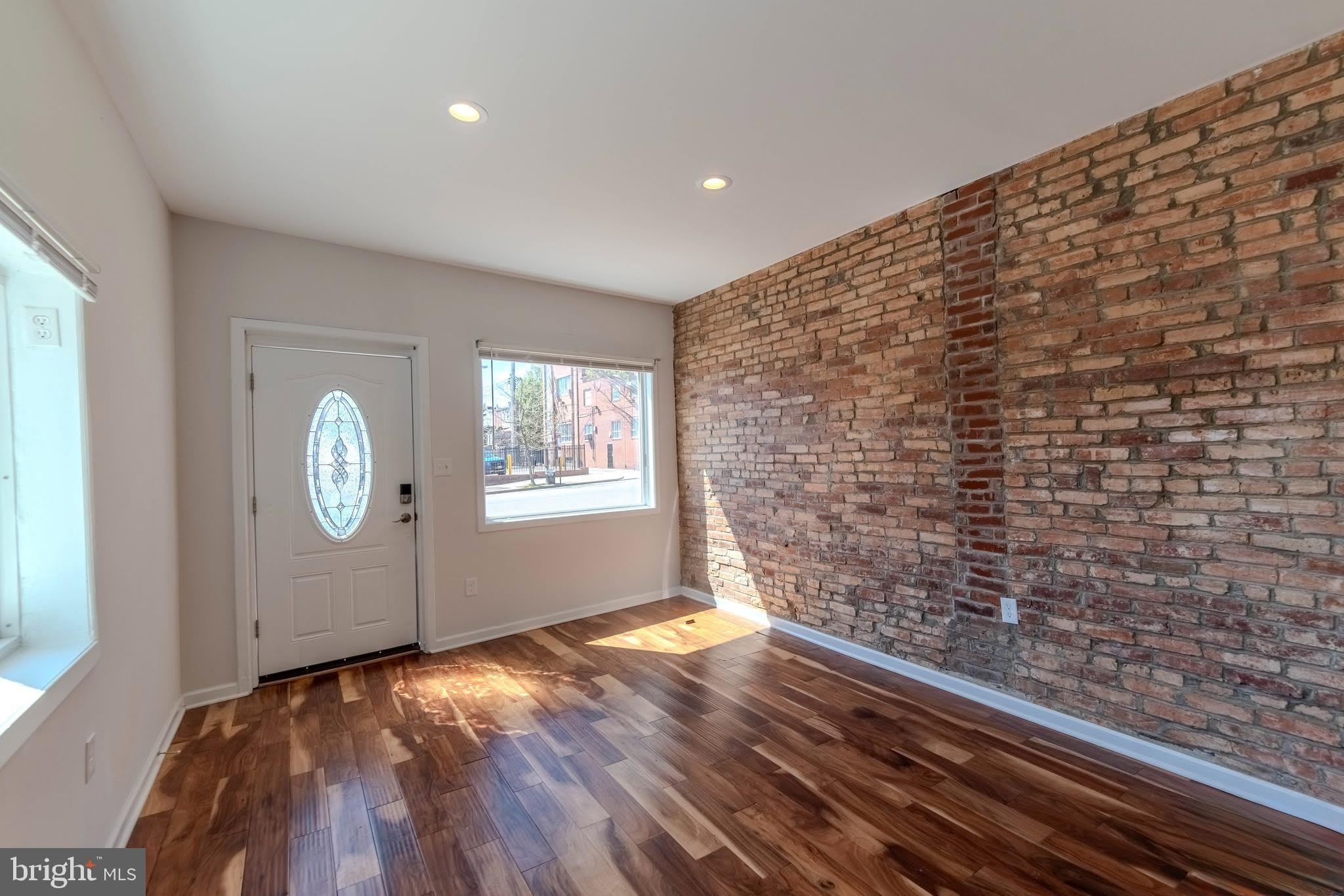 2608 E FAYETTE Street – photo 2