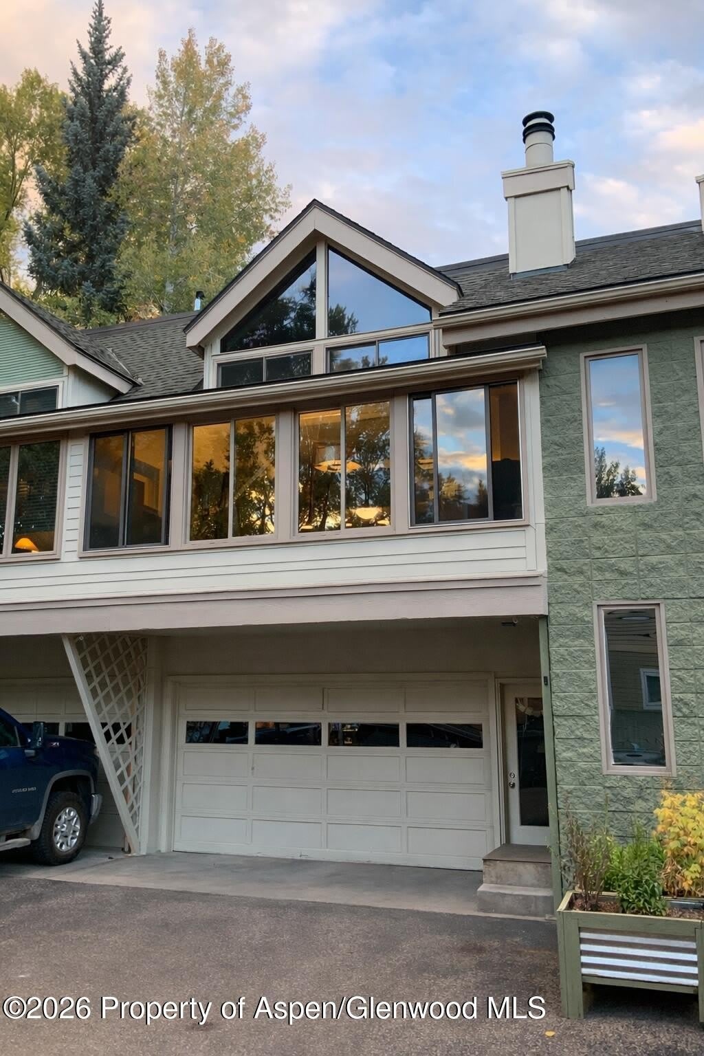 409 Park Circle – photo 2