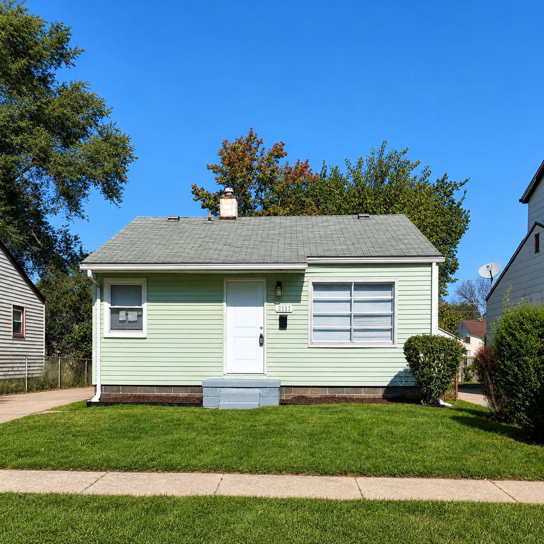 Beautifully Updated 3-Bedroom Lower Unit for Lease in Warren, MI – photo 1