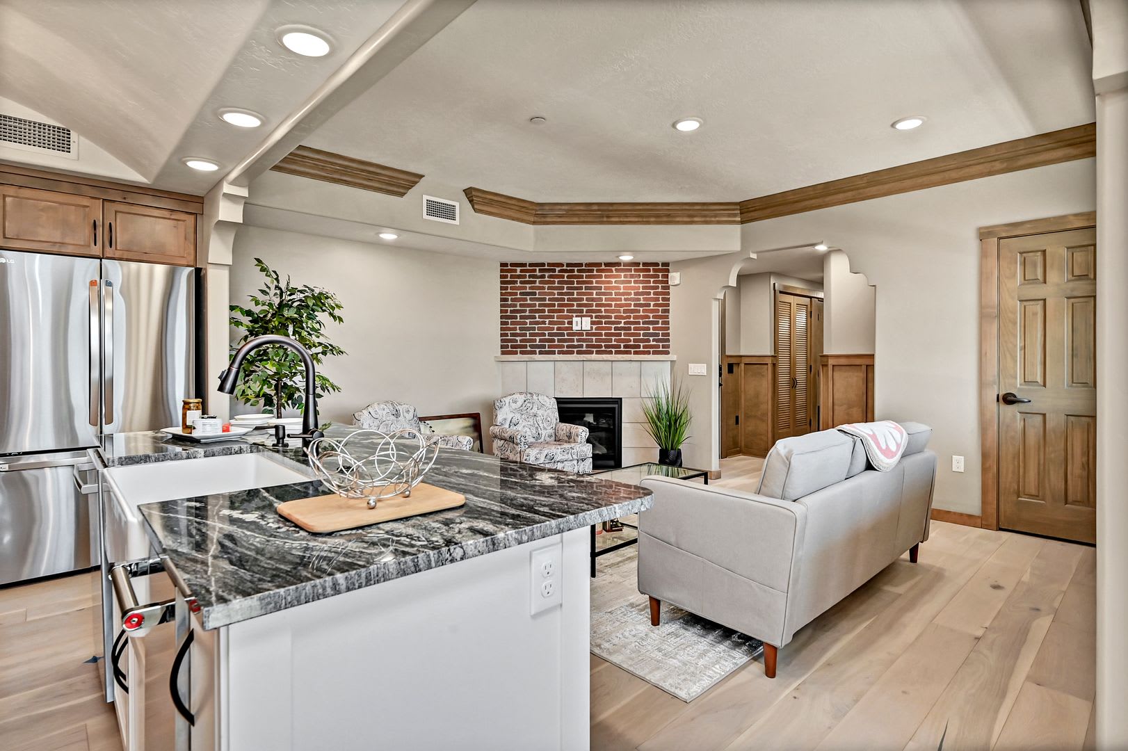 Eagle Downtown Living – photo 4