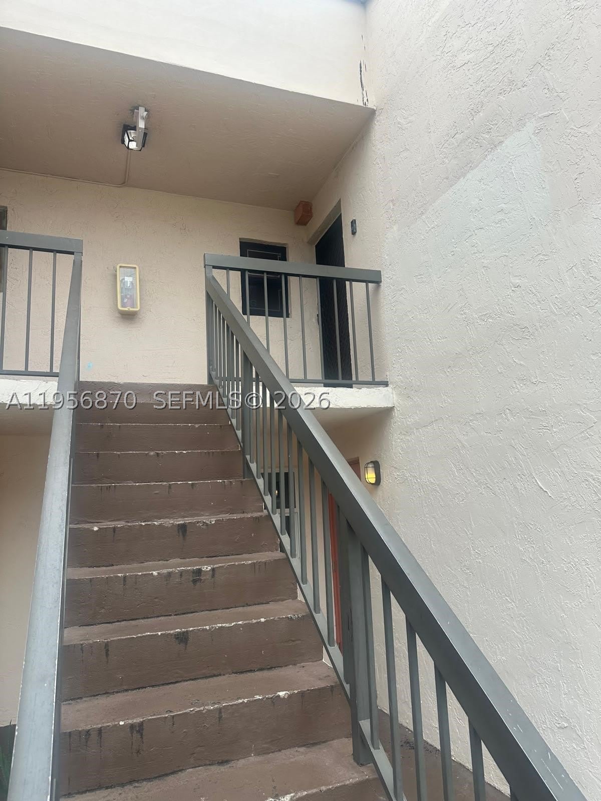 855 NE 209th St – photo 3