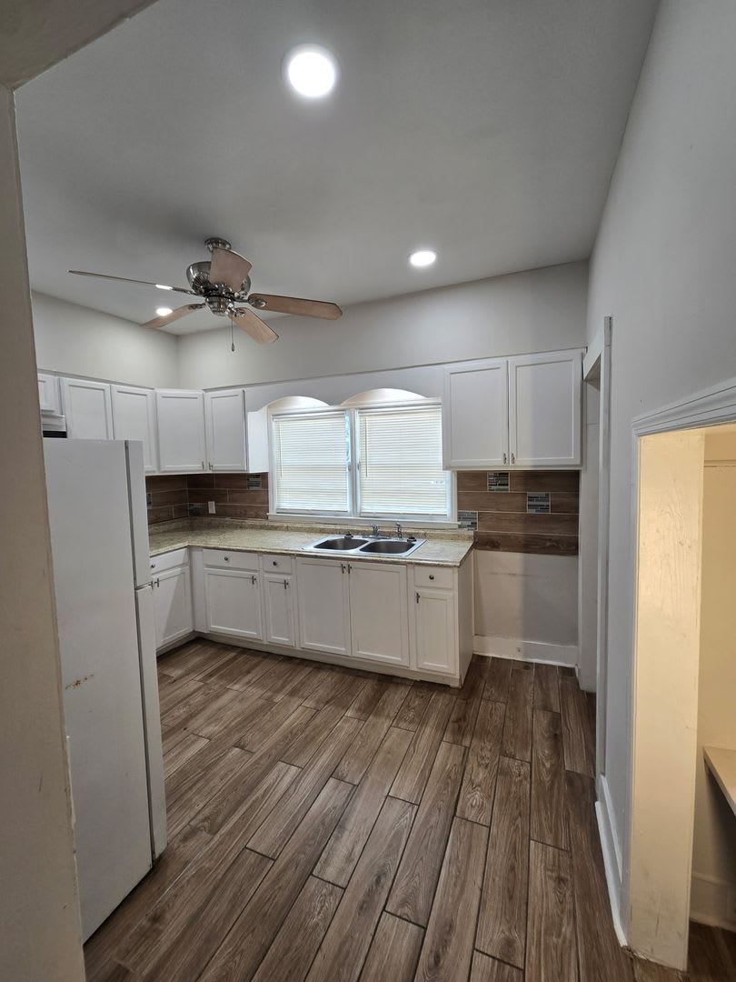 821 W 39th Street, Savannah, GA 31415 – photo 4