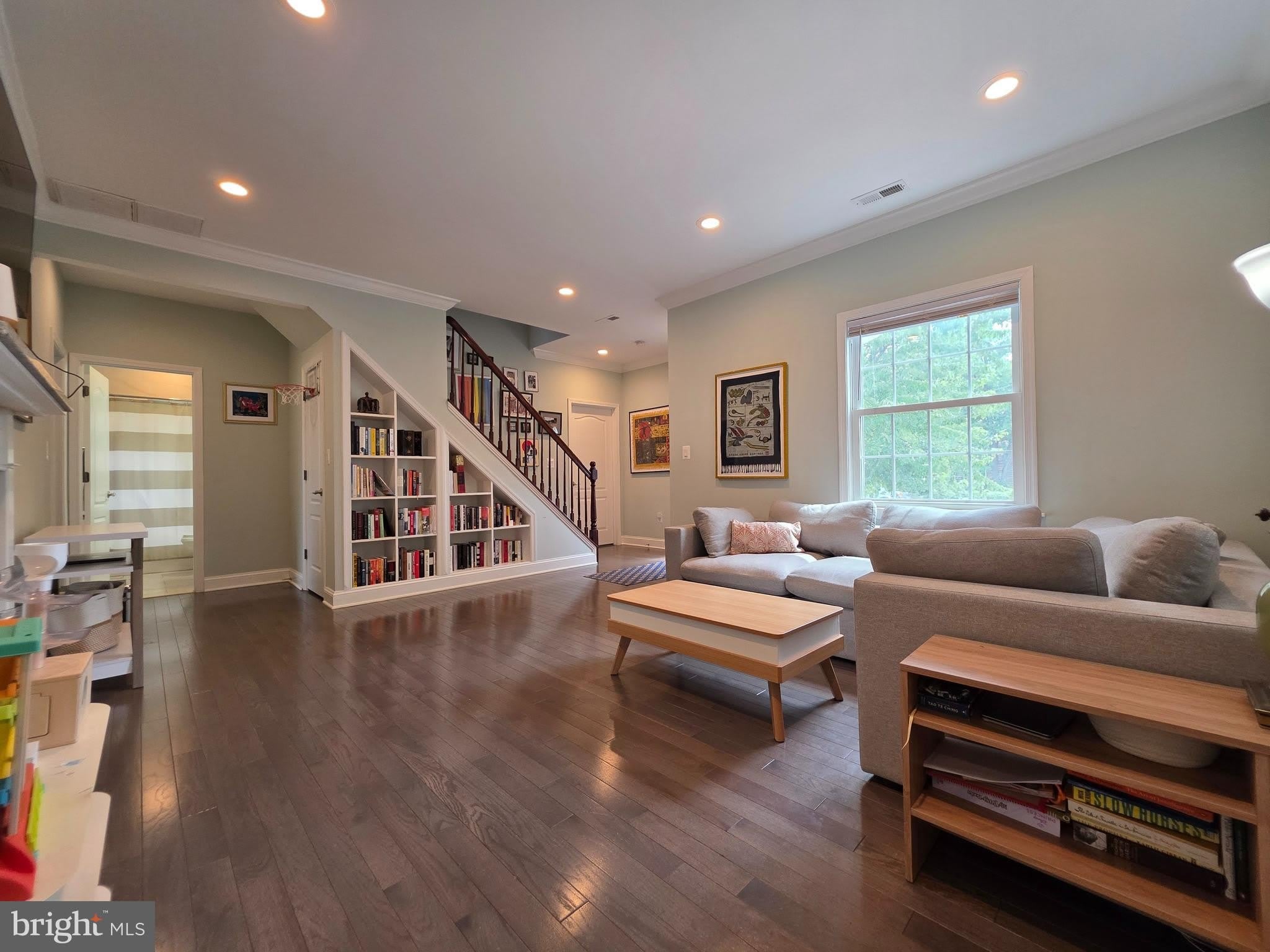 1138 S HARRISON Street – photo 4