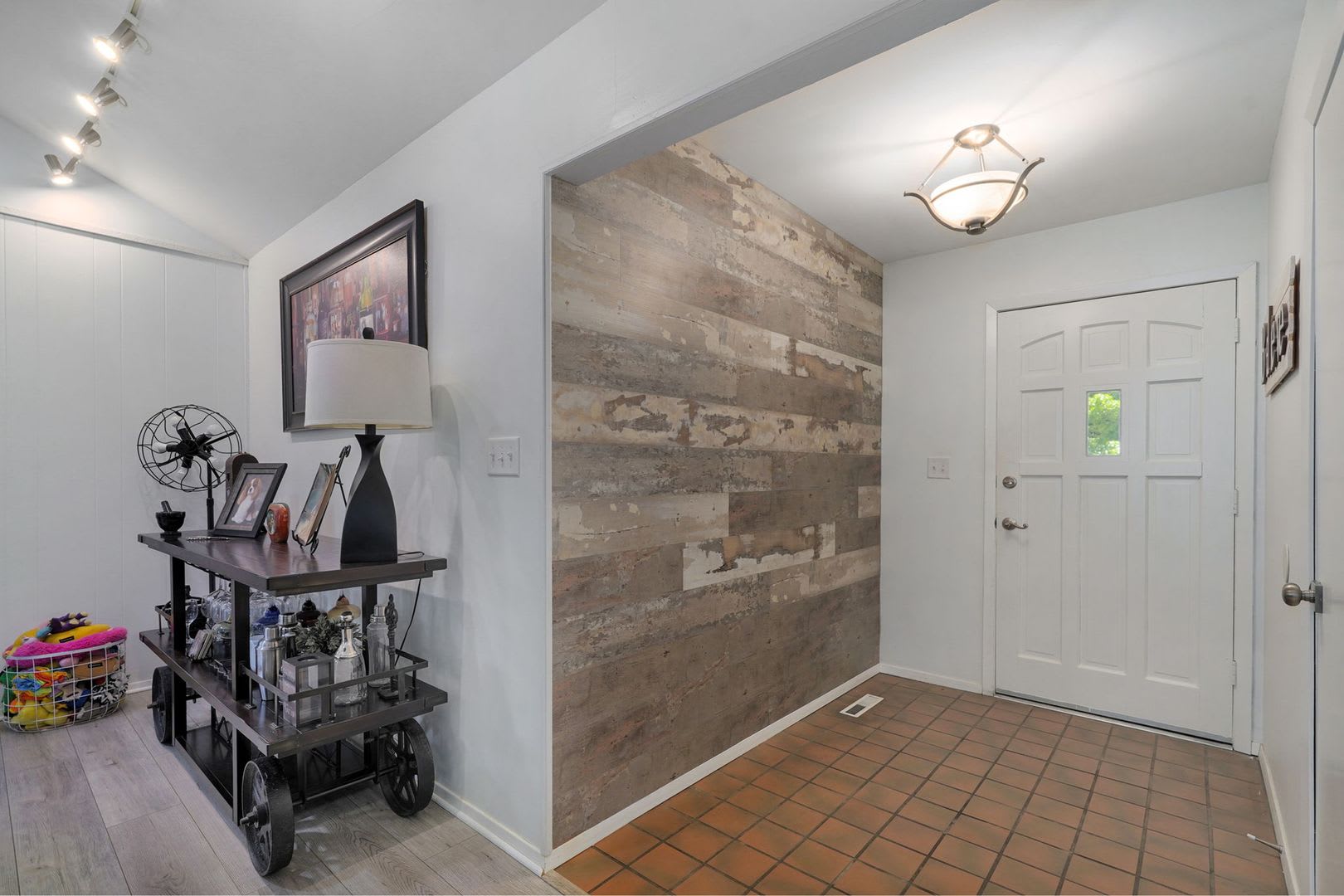 Beautifully Updated 3 Bedroom, 2 Bathroom Home with Screened‑In Porch & Large Fenced Yard – photo 5