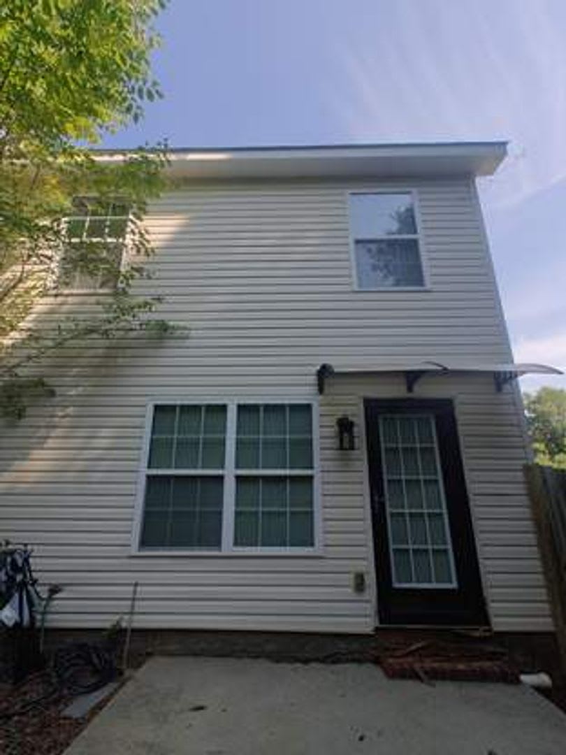 Beautiful 3-Bedroom, 2.5-Bath Townhome with Spacious Layout – photo 3