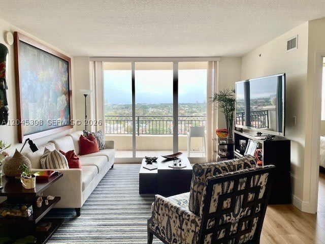 3232 SW 22nd Ter – photo 5
