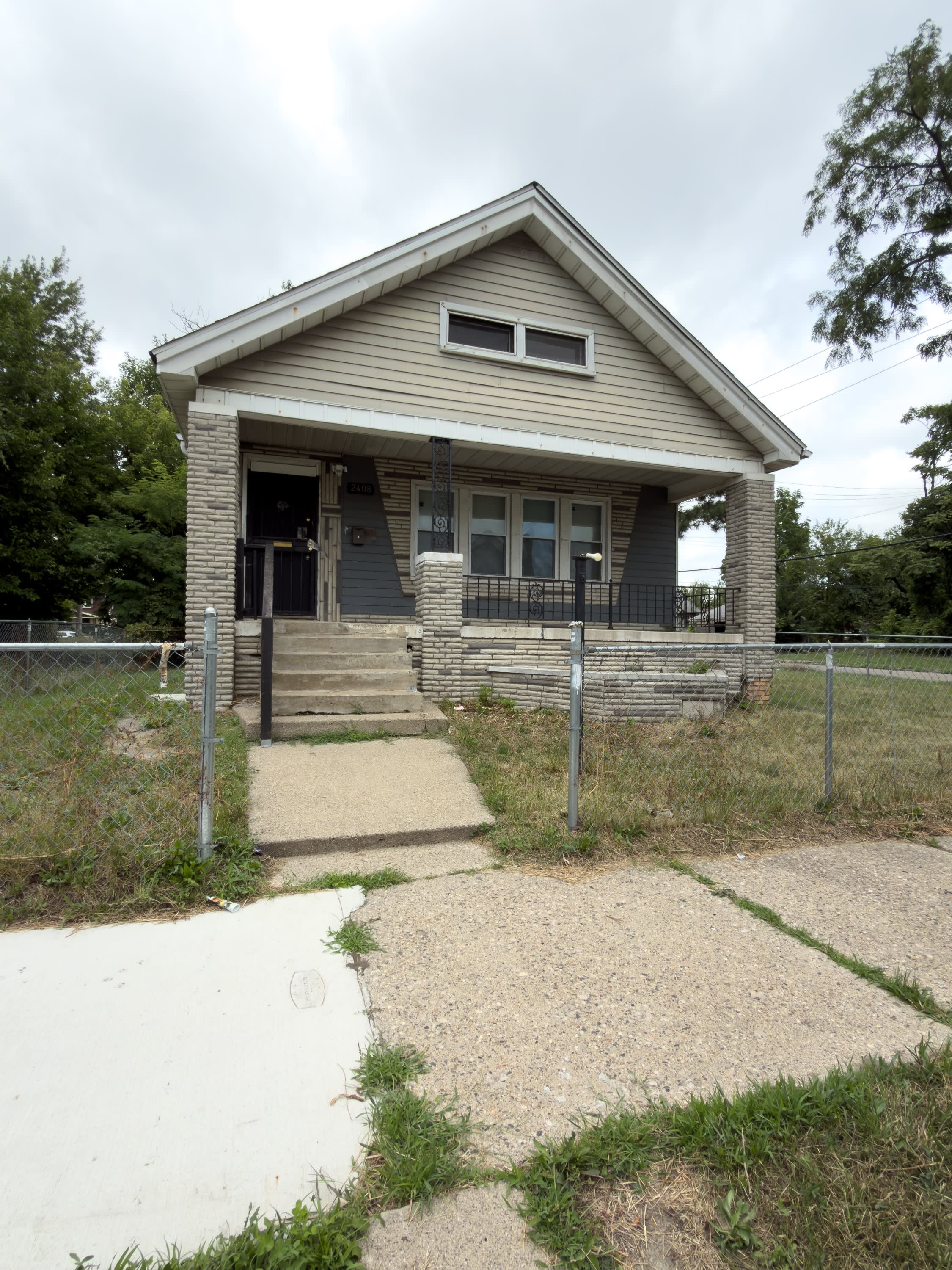 2408 Monterey Street – photo 2