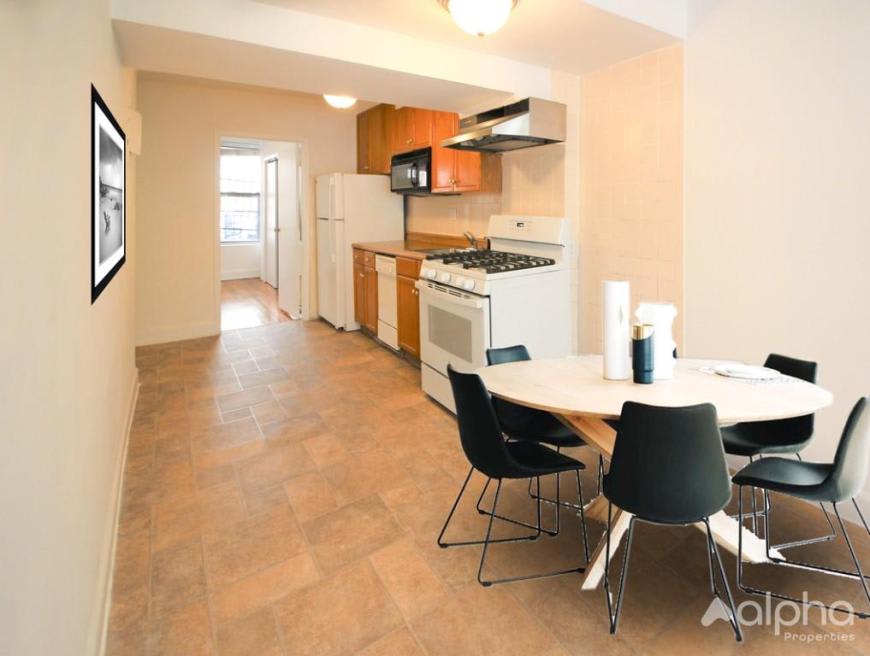 341 1St Ave – photo 3