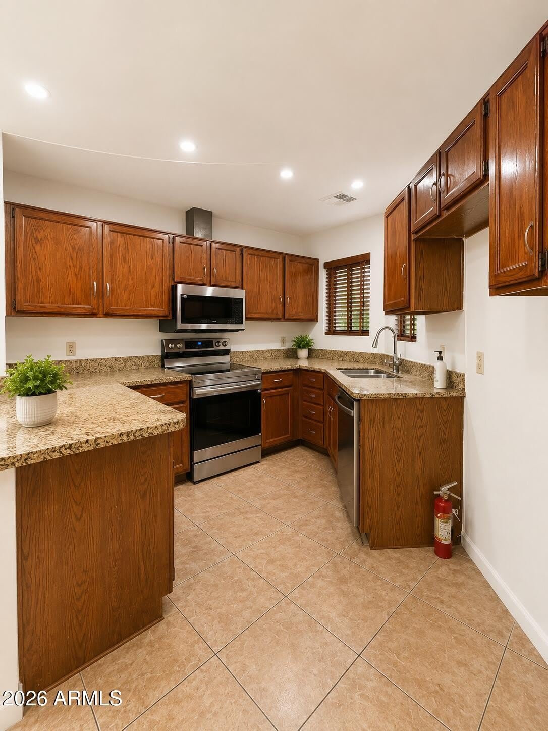 11140 N 82ND Lane – photo 3