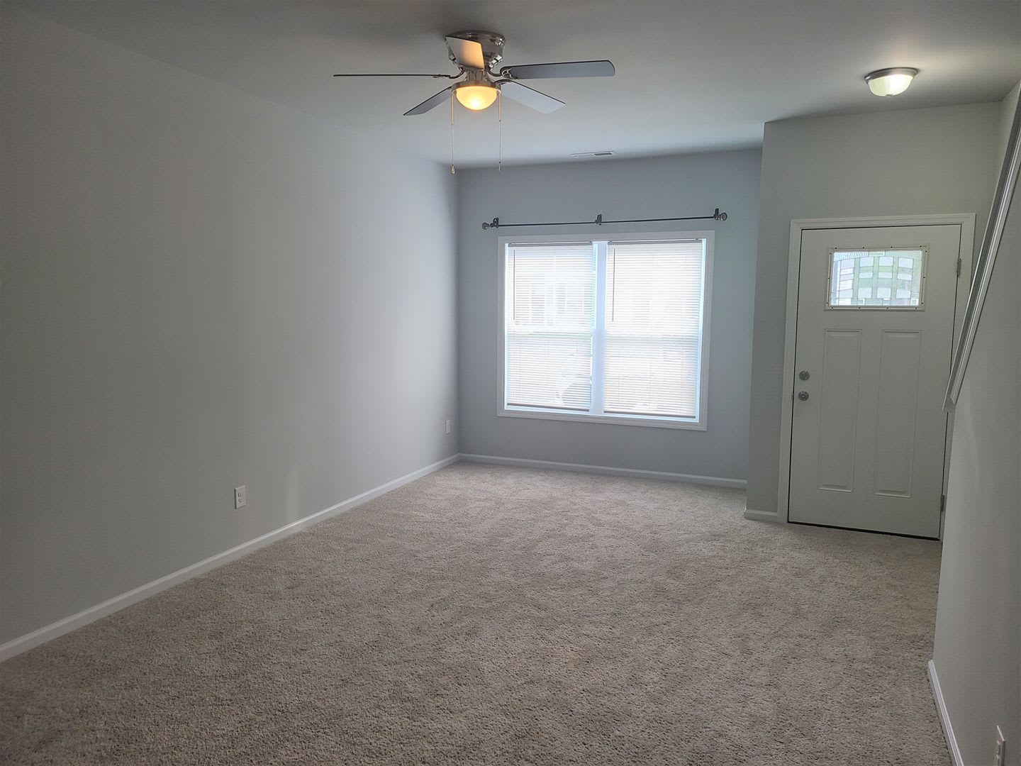End Unit 2 Bedroom 2 5 Bath Townhome Holly Ridge – photo 4