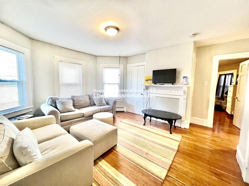13 Phillips St. – photo 3