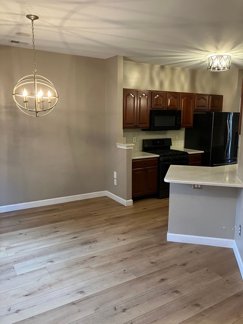 Beautiful 2/2.5 townhome in Cornelius – photo 3