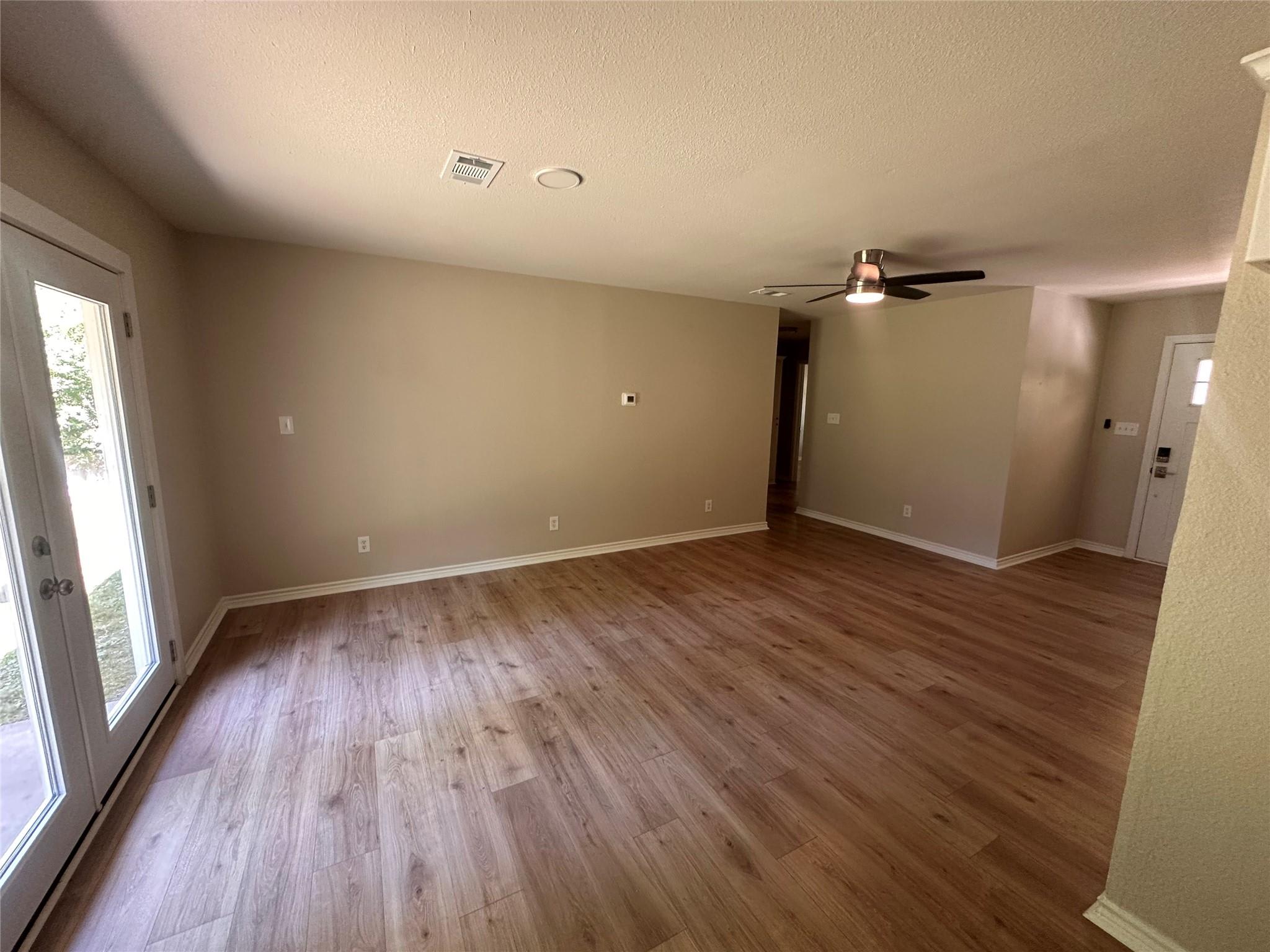 738 Wayne Ave – photo 5