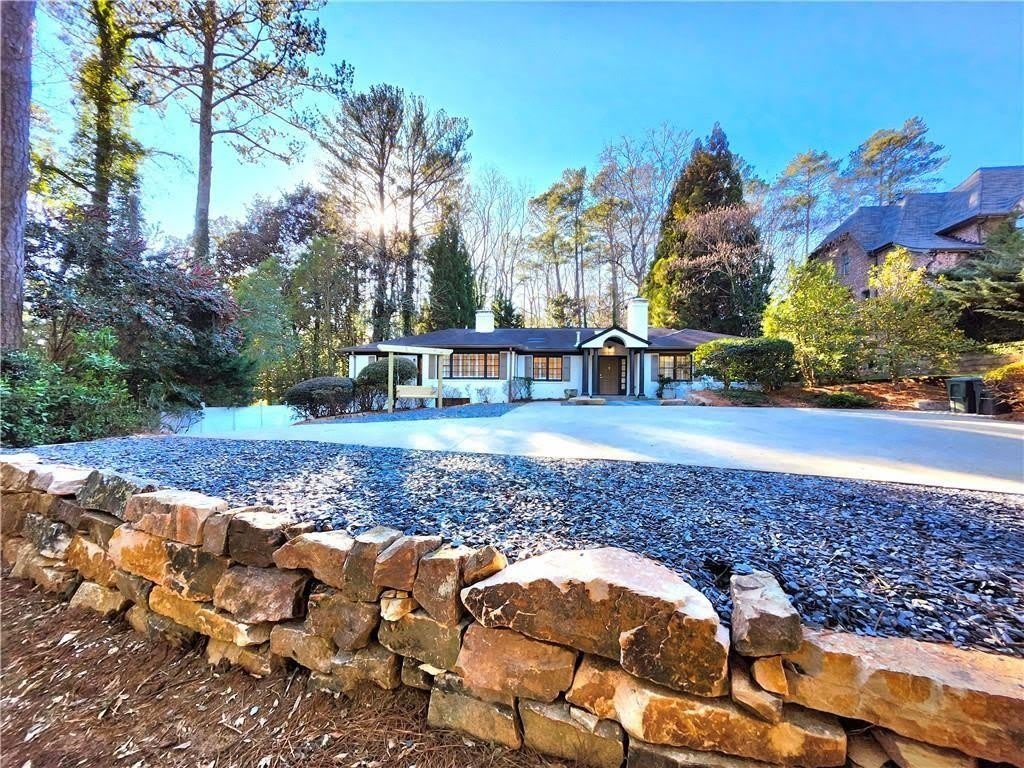 4044 Northside Drive – photo 3