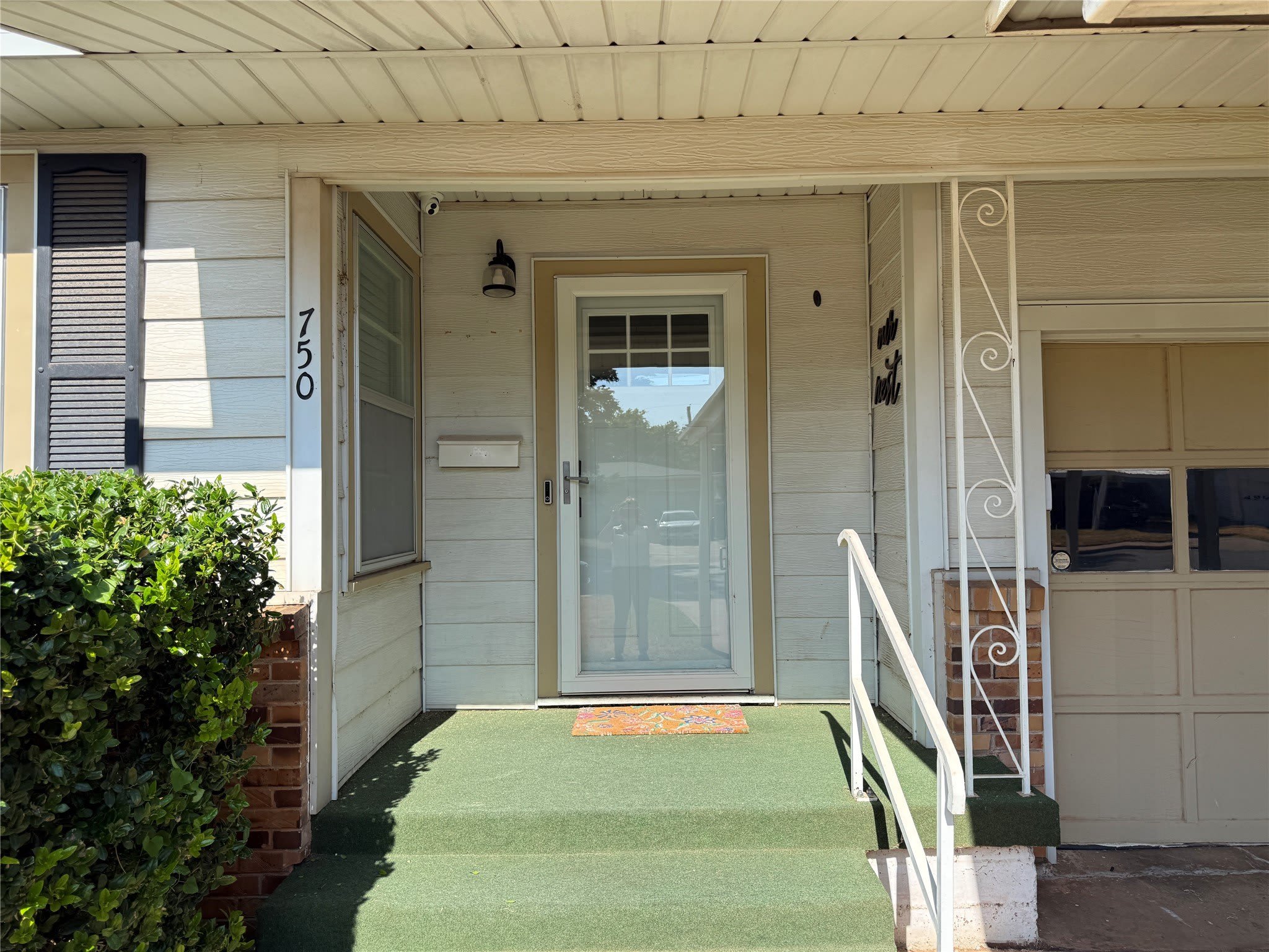 750 Briarwood Street – photo 2