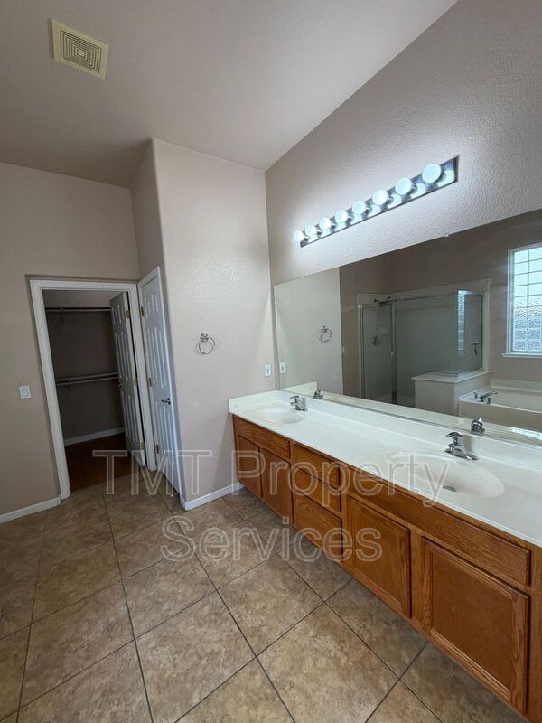 9348 Sierra Spring Way – photo 5
