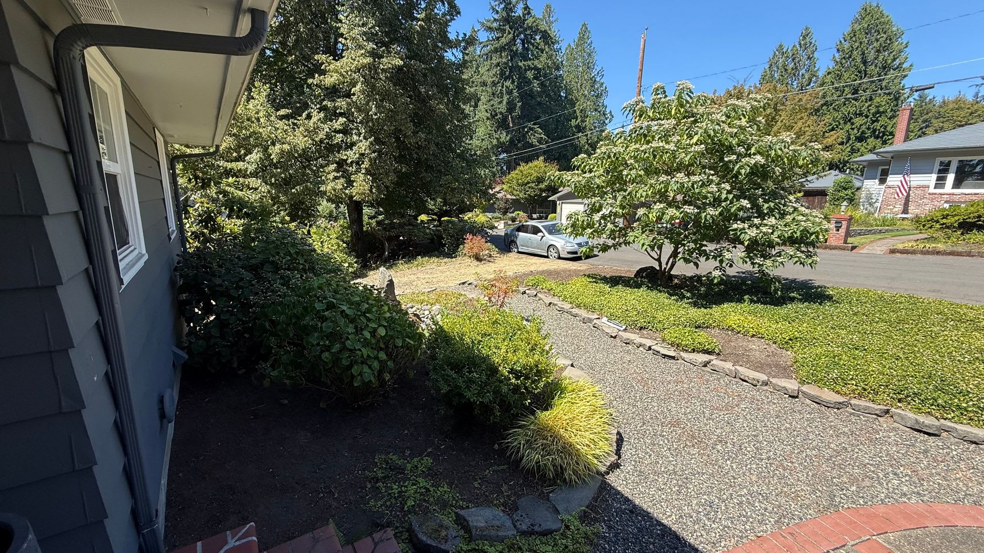 Spacious 4-Bedroom Home Plus Large Bonus Space – West Slope Vista Hills – photo 4