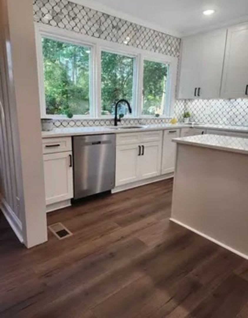 Fully Renovated 3 Bedroom 2 Bath Home In Forest Acres – photo 4