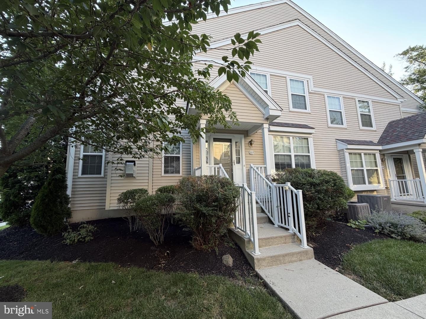 223 FLAGSTONE RD #8 – photo 1