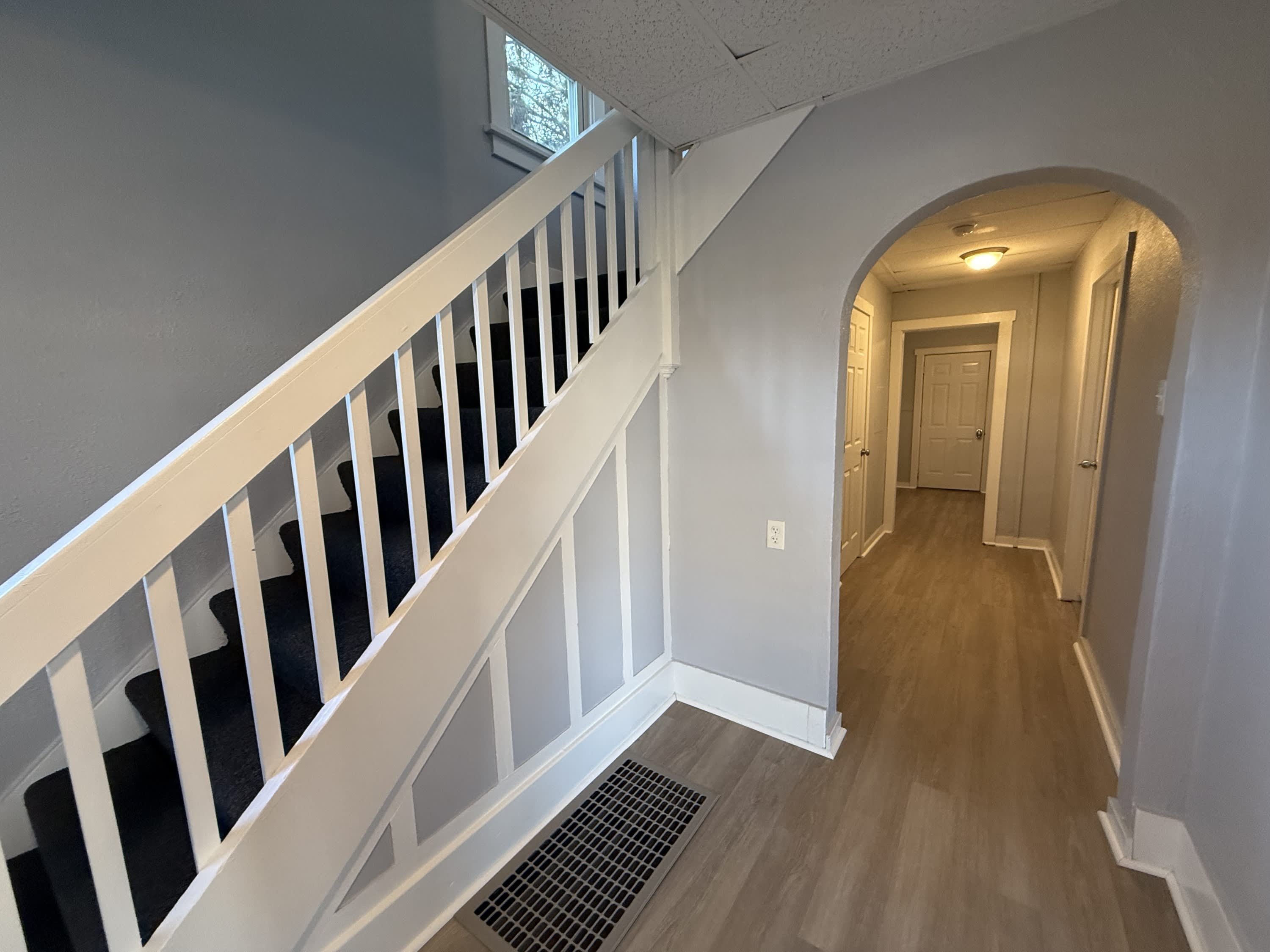 1228 Oakland Ave, 1 – photo 2