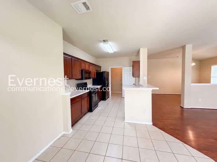3145 Henderson Path – photo 5