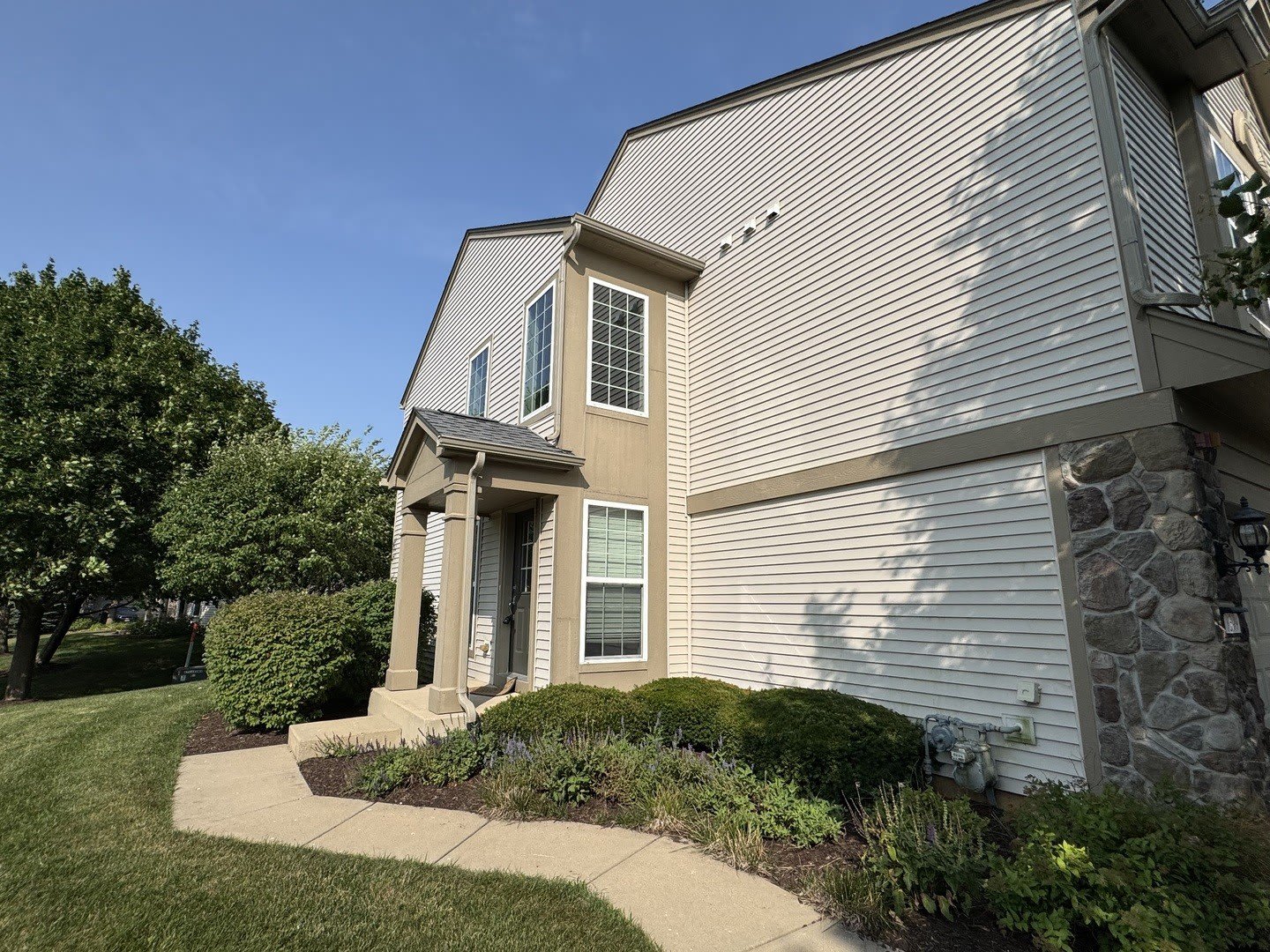 1399 Crimson Lane – photo 2