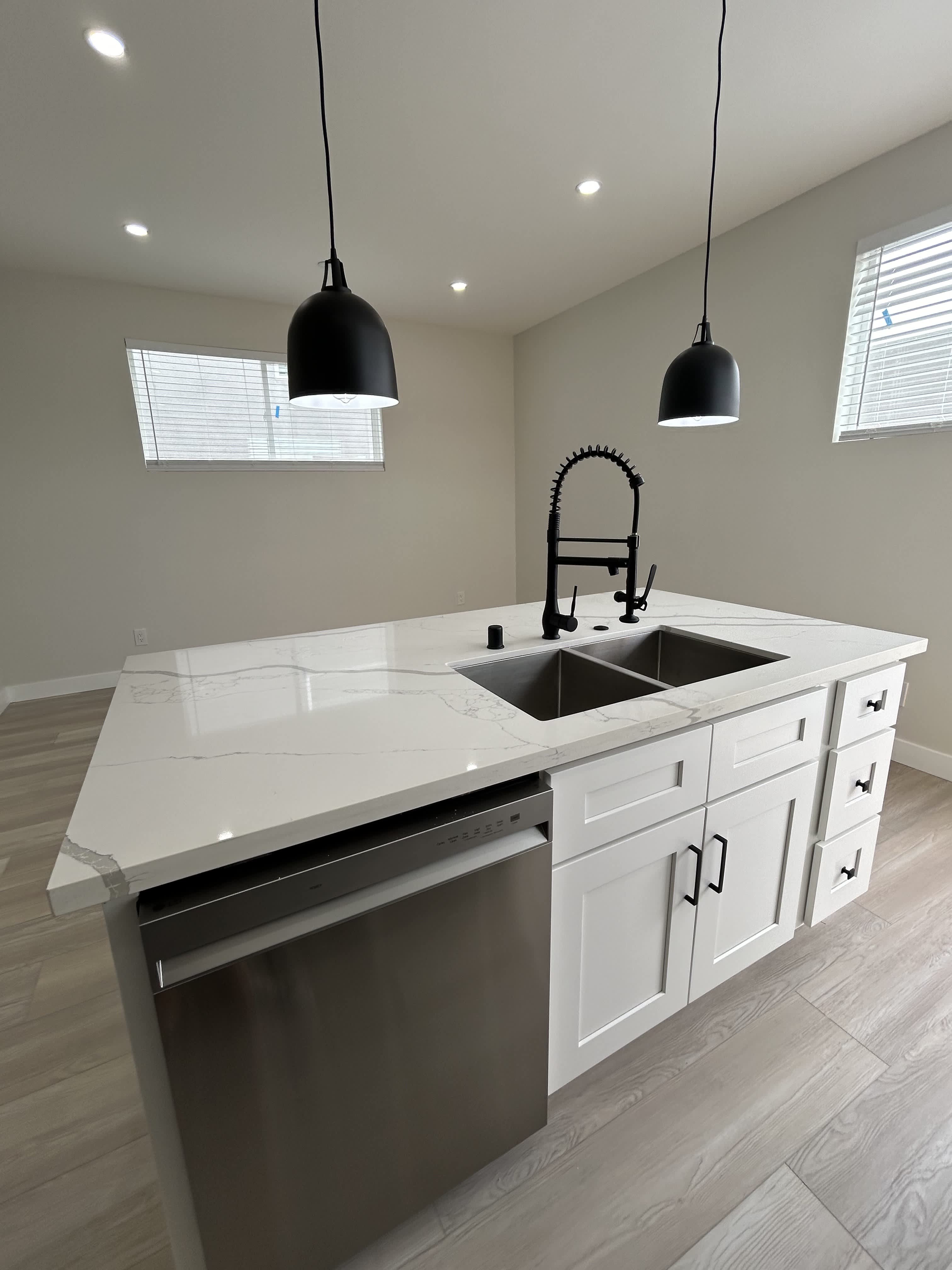 3322 B Street – photo 5