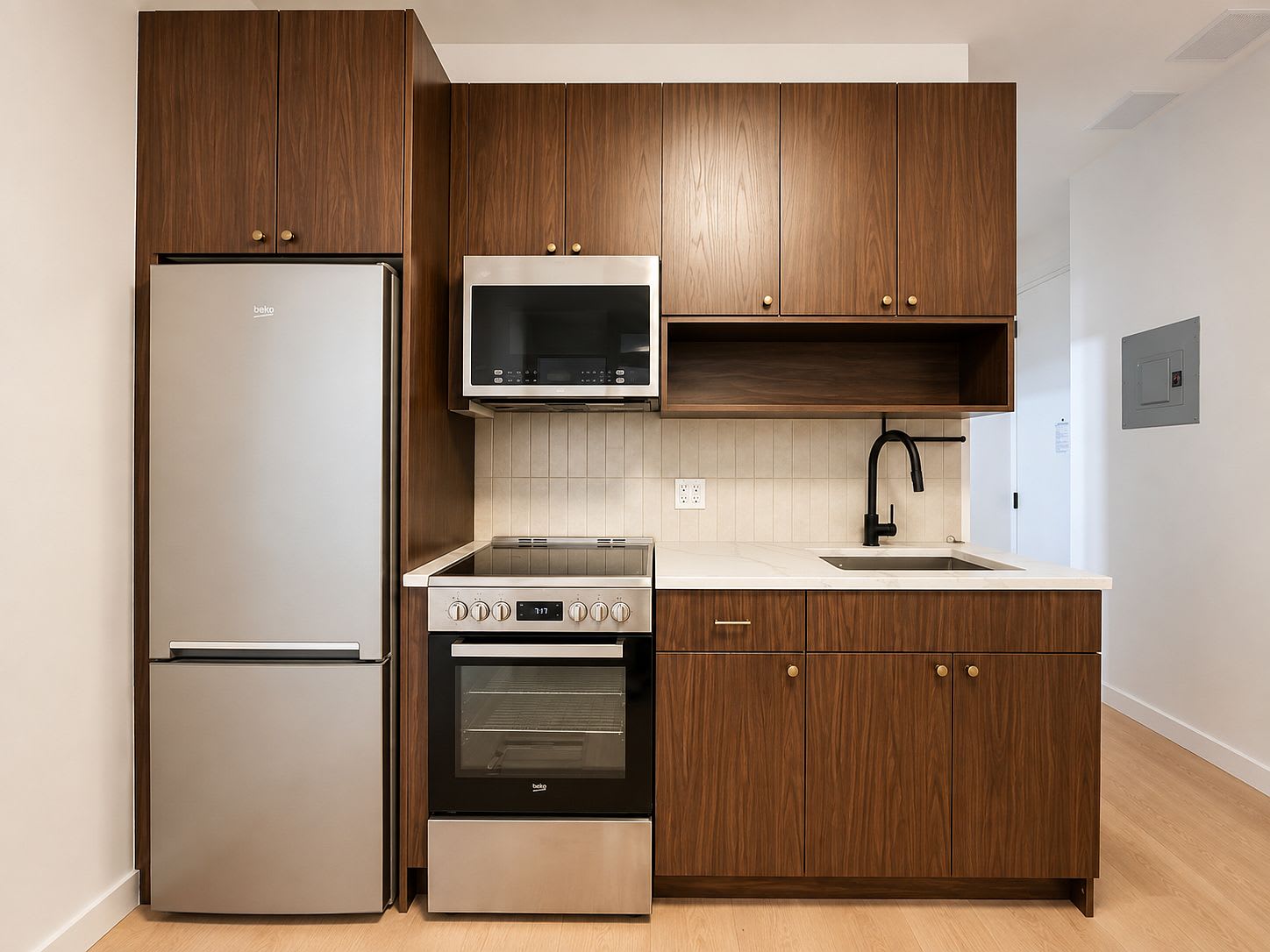 368 Leonard Street – photo 4
