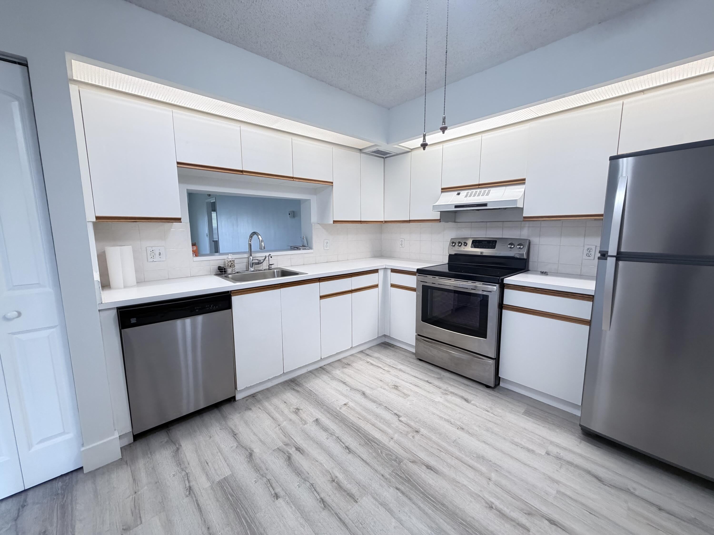 12901 SW 15th Court – photo 5