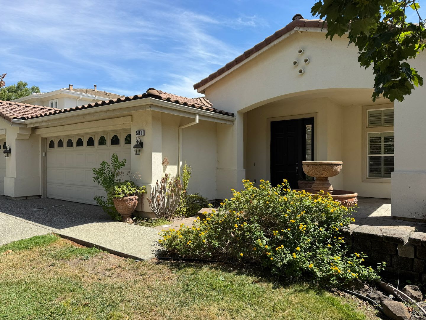 3 Bed Home in North Natomas with 3 Car Garage and Home Office – photo 2