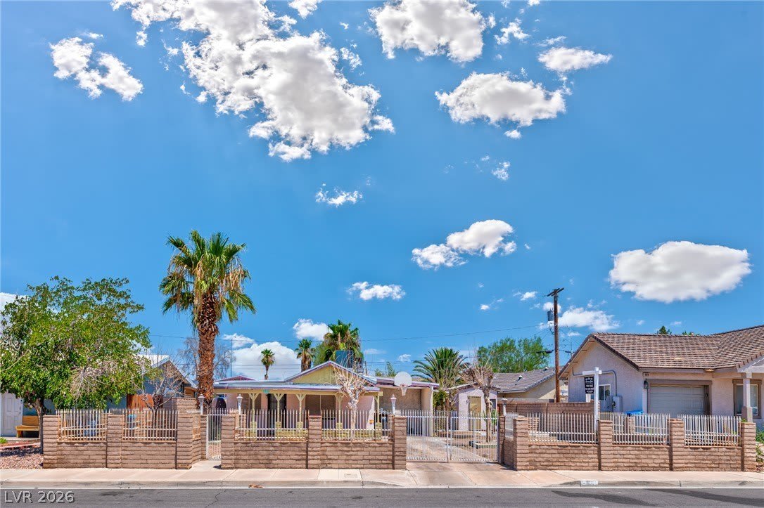 1816 Merze Avenue – photo 1
