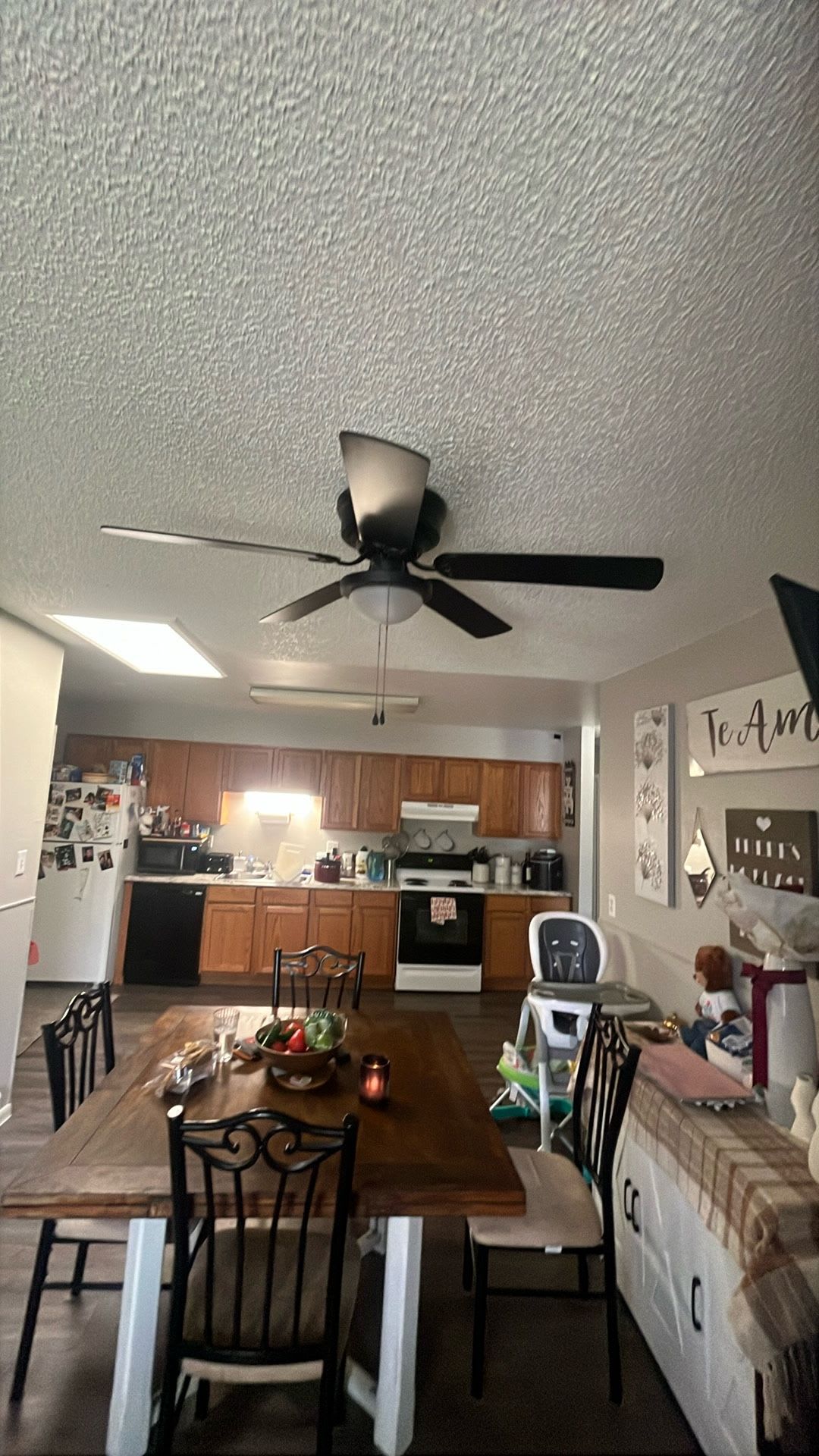 2 Bed/1 Bath Duplex in Lakewood near Crown Hill Lake $500 Move in Special – photo 4