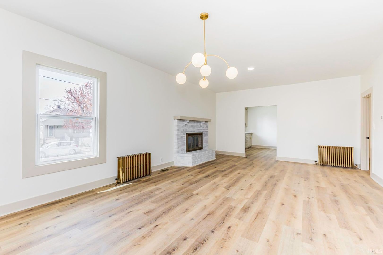 400 E Highland Ave – photo 2