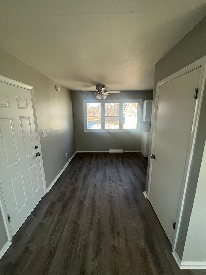 Completely Remodeled 3 Bedroom In Davenport – photo 5