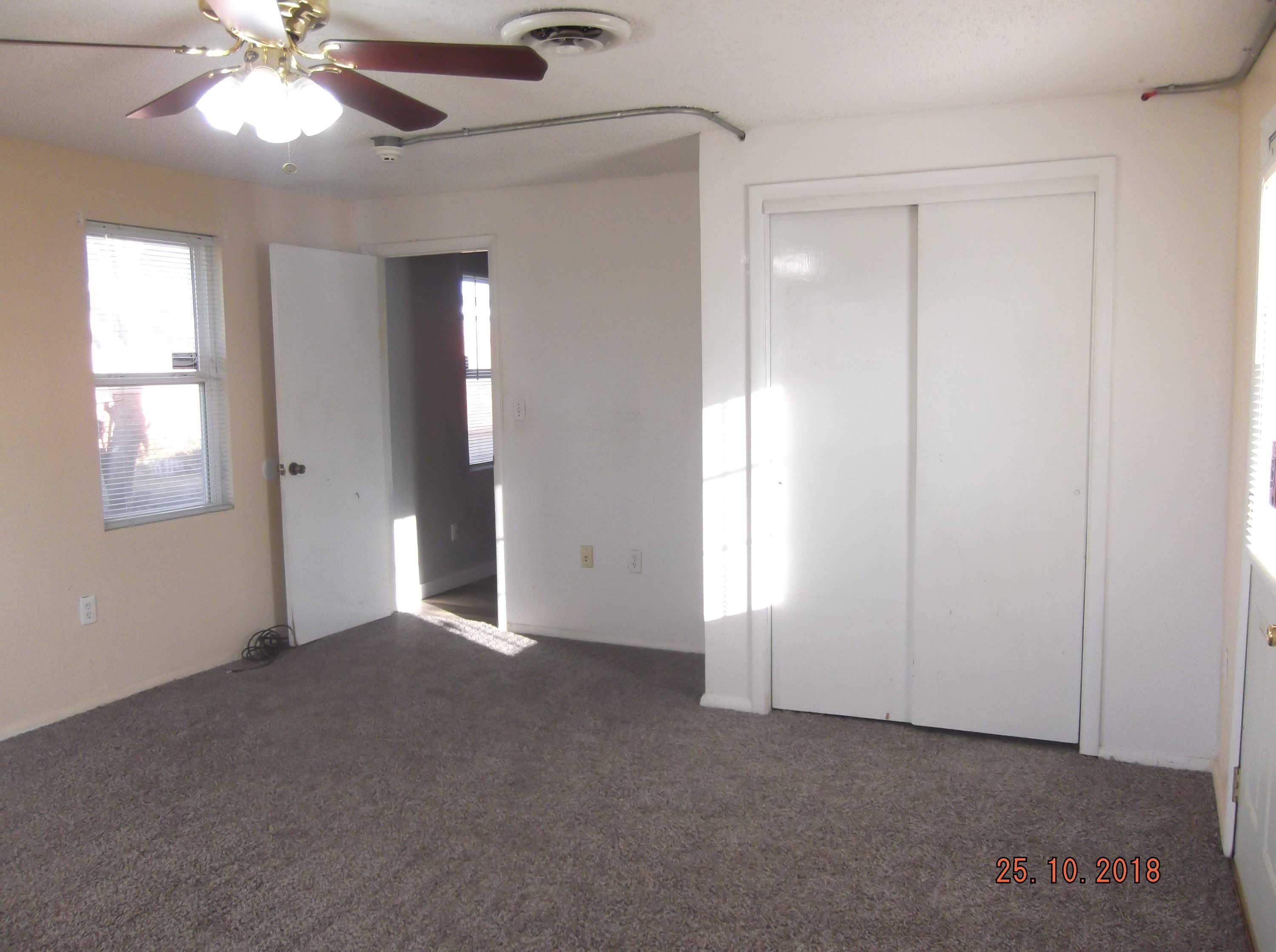 904 West Hefner Road – photo 5
