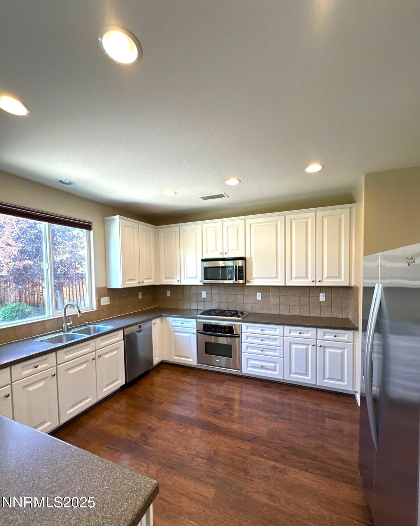 545 Terracina Way – photo 4
