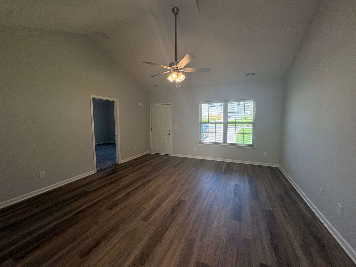 Beautiful Home in Manchester! – photo 2