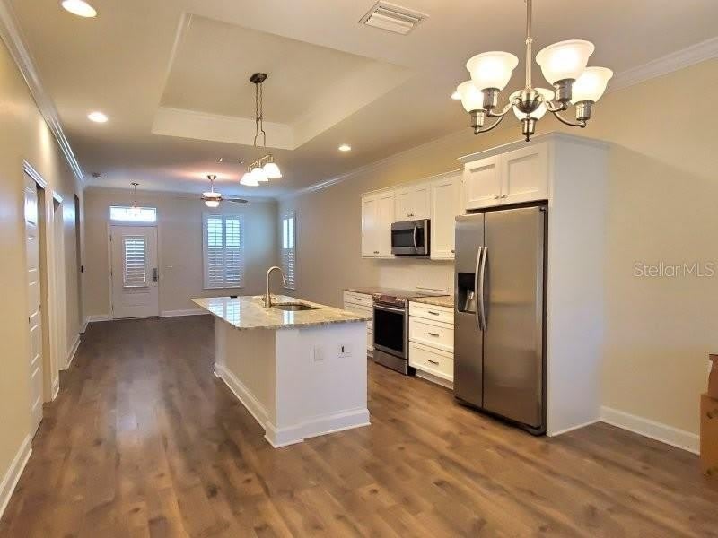 431 W MCKENZIE Street – photo 4