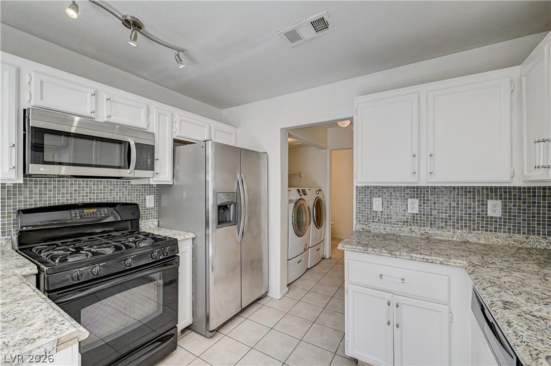 4040 Castle Cove Drive – photo 4